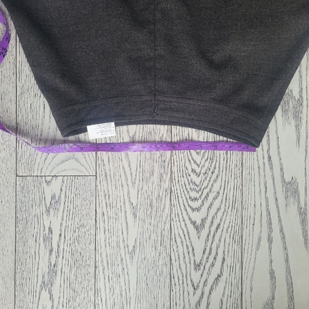 Hugo Boss midi skirt - Picture 14 of 14